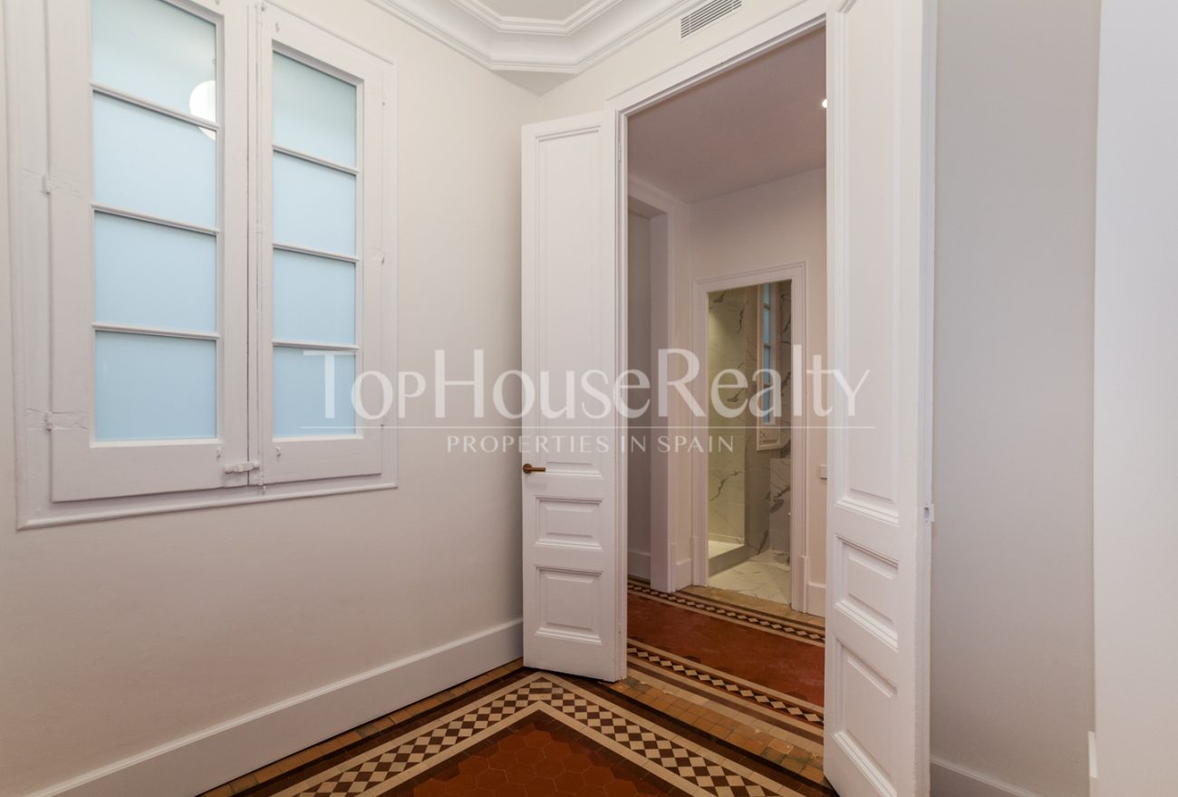 Stately flat on Gran Via