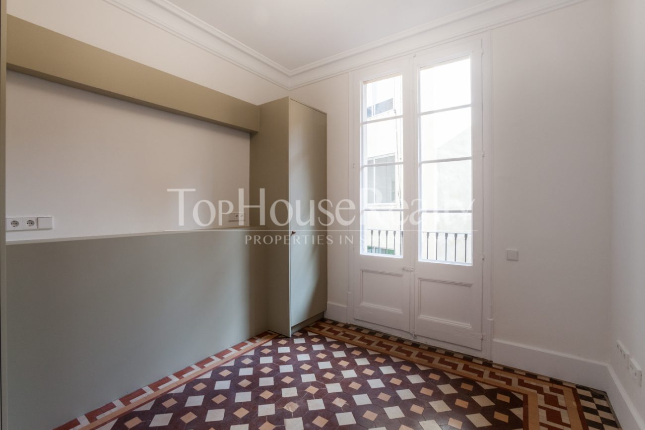 Stately flat on Gran Via
