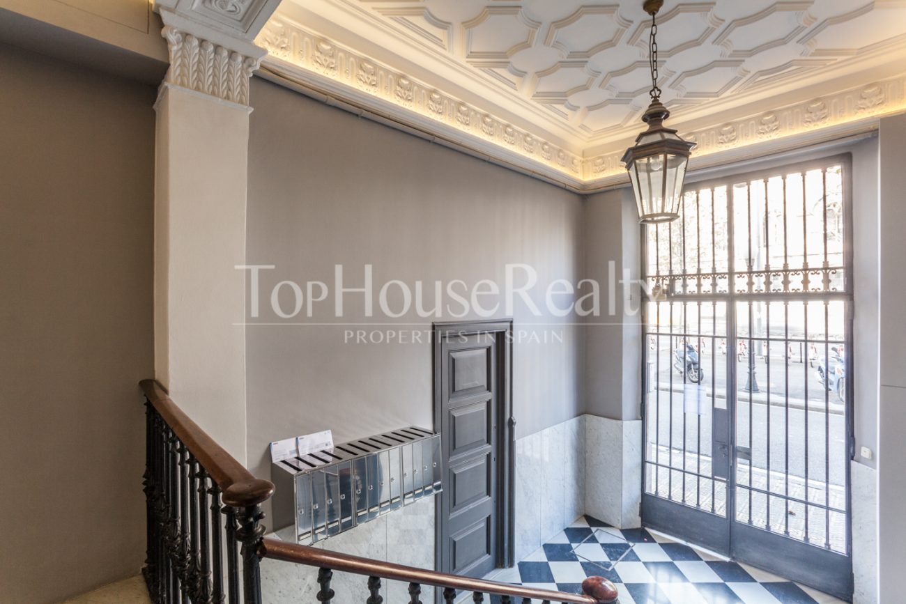 Stately flat on Gran Via