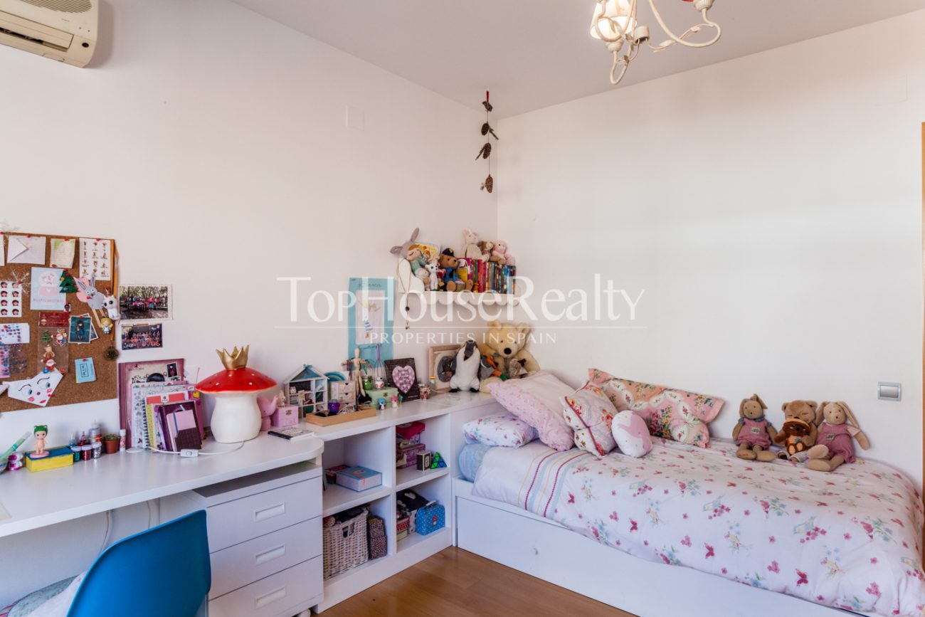 Comfortable duplex in la Bonanova