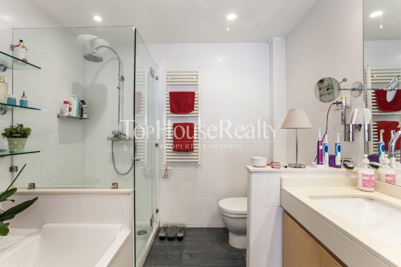 Comfortable duplex in la Bonanova