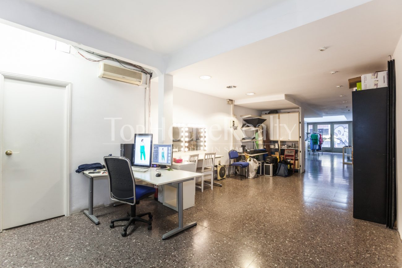 Commercial property on carrer Saragossa