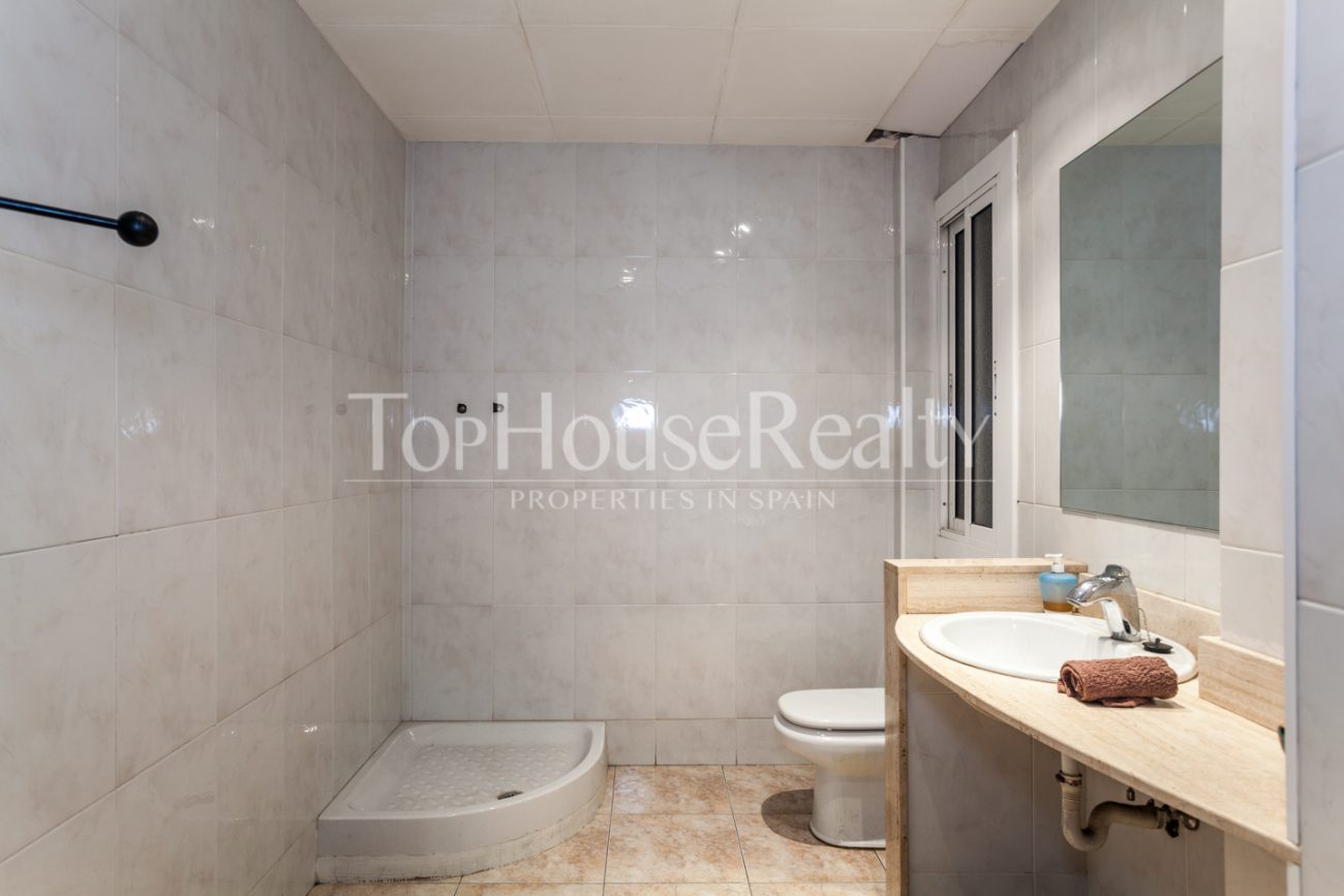 Commercial property on carrer Saragossa