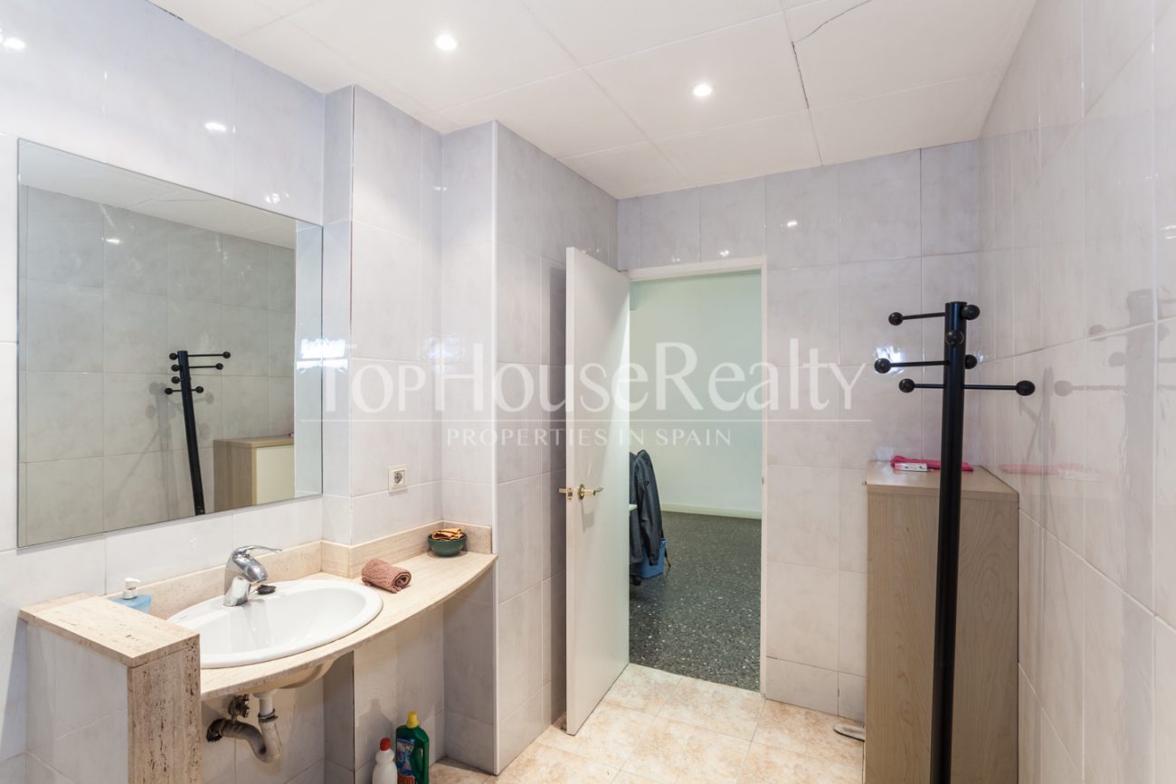 Commercial property on carrer Saragossa