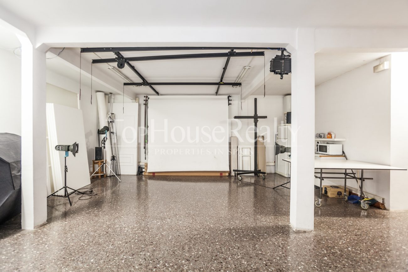 Commercial property on carrer Saragossa