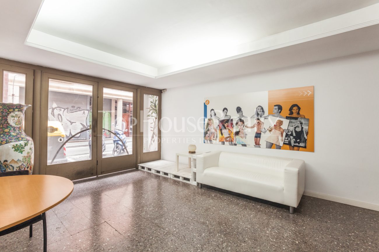 Commercial property on carrer Saragossa