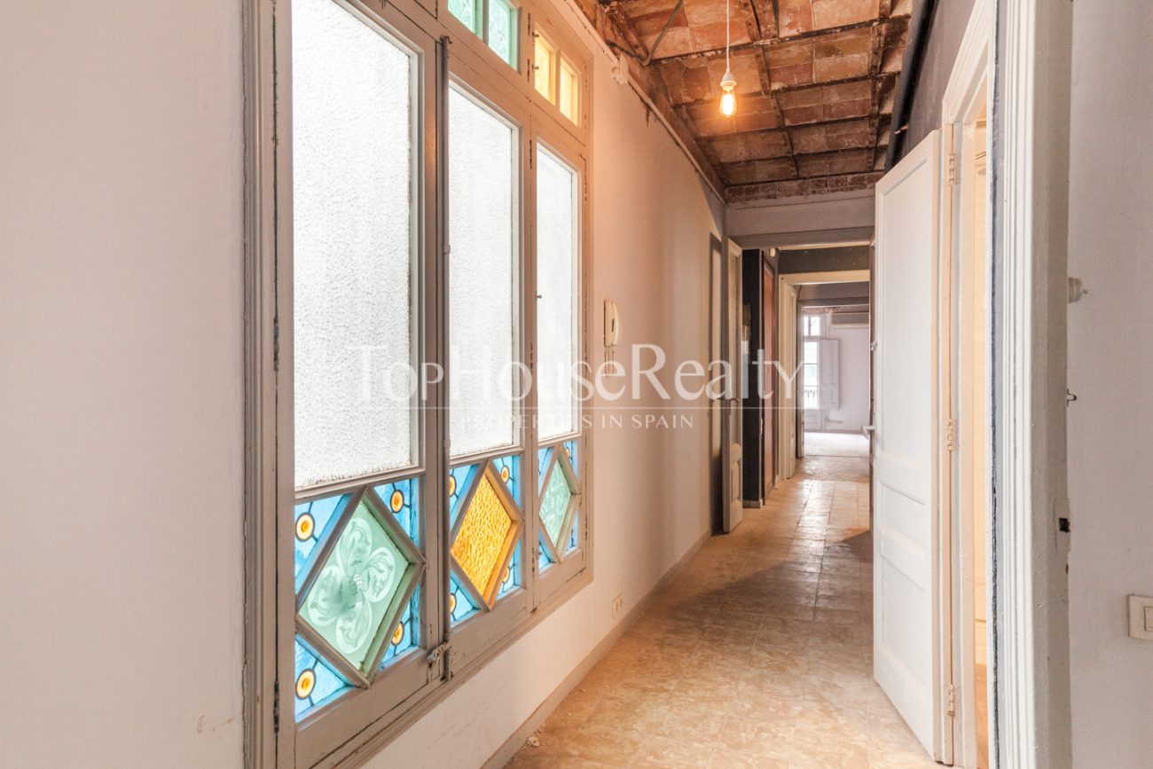 Majestic flat in listed building