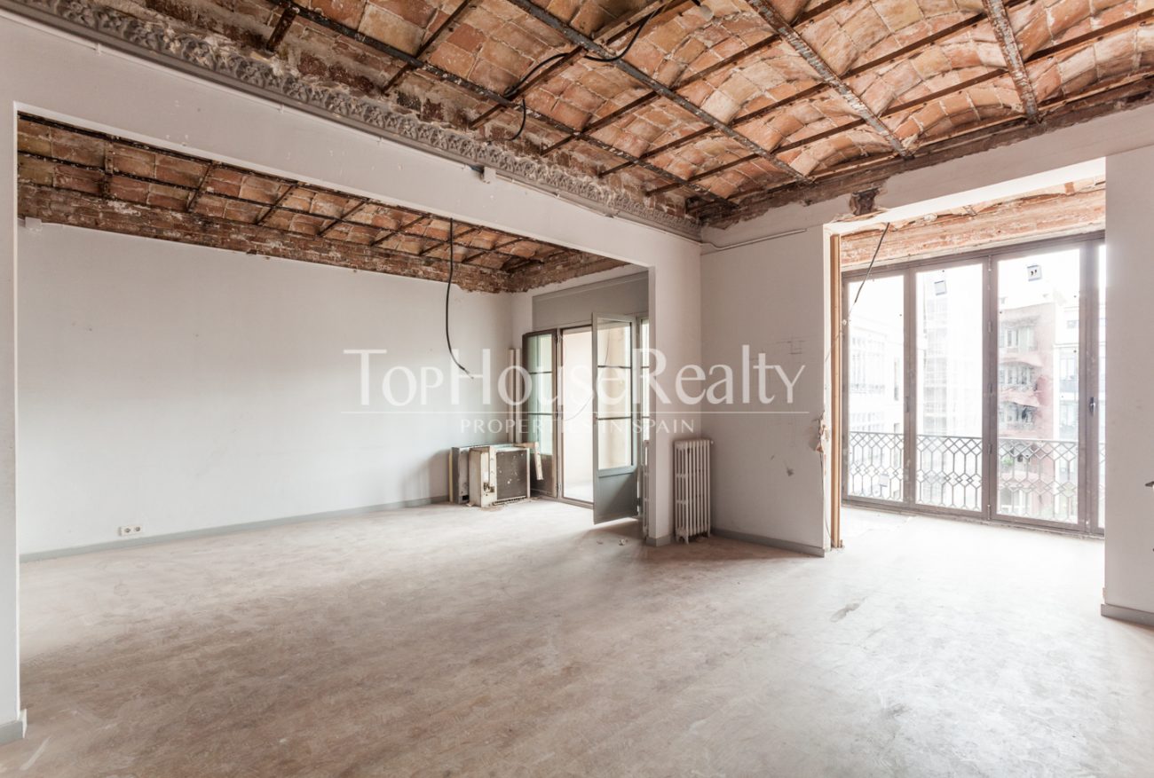 Majestic flat in listed building