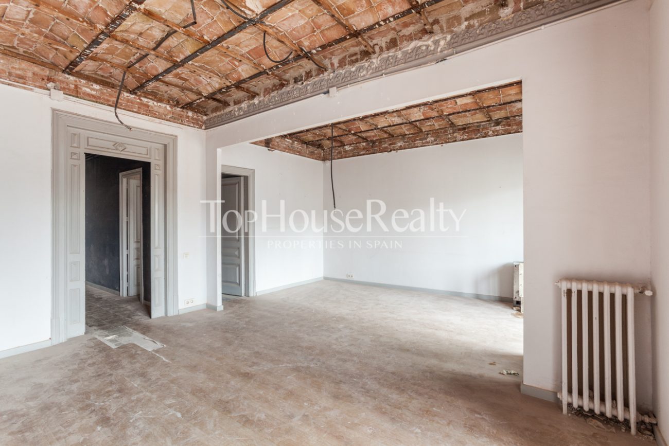 Majestic flat in listed building