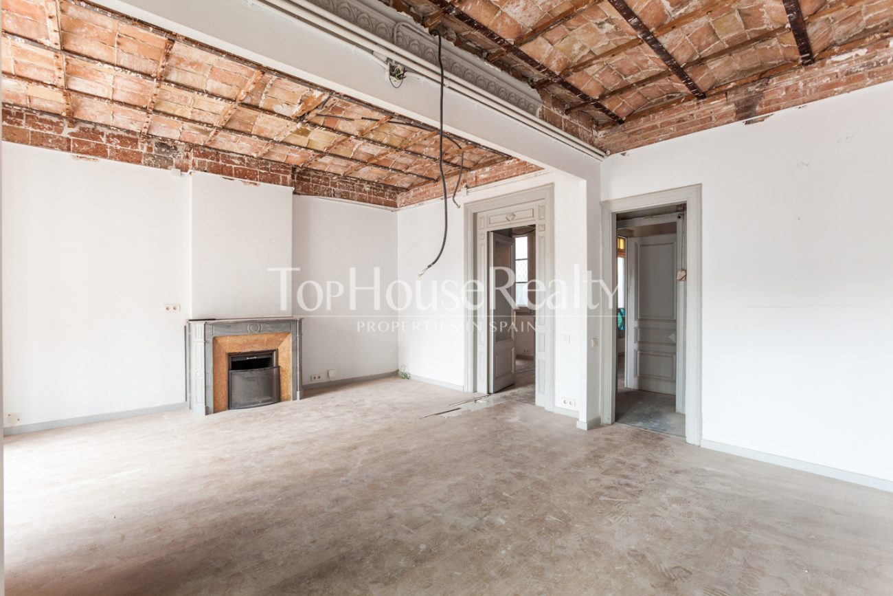 Majestic flat in listed building