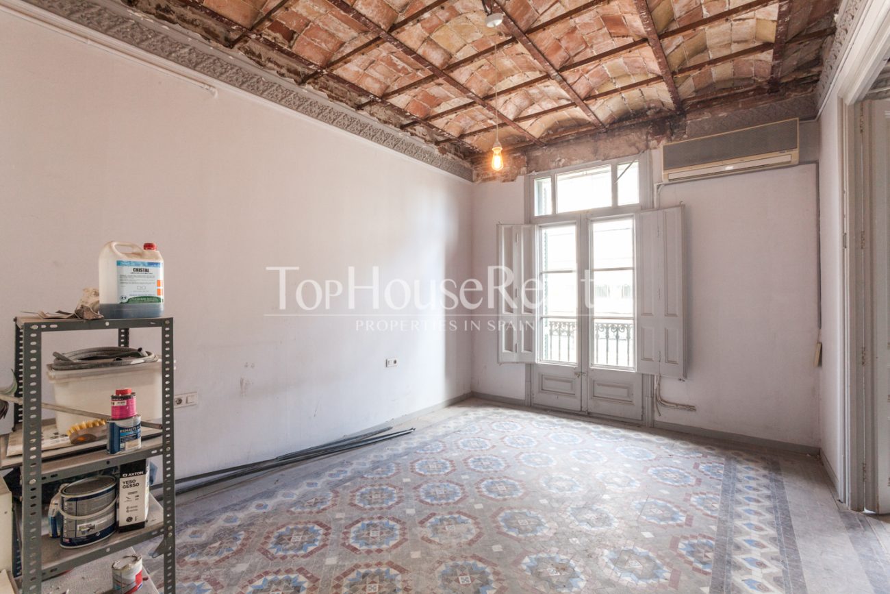 Majestic flat in listed building