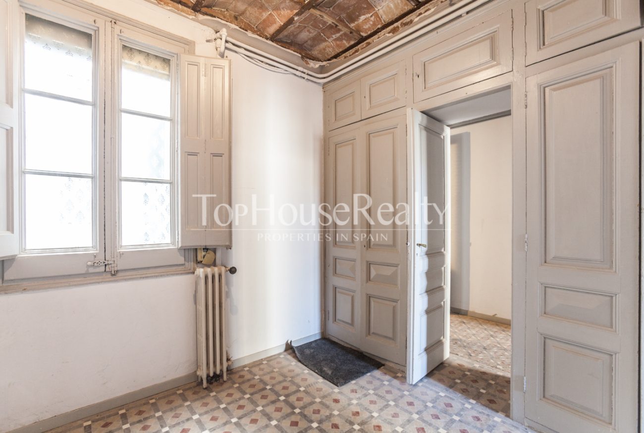 Majestic flat in listed building