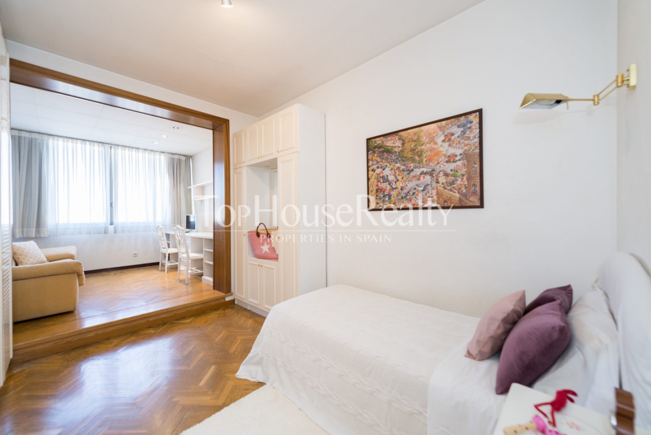 Apartment to renovate in Eixample
