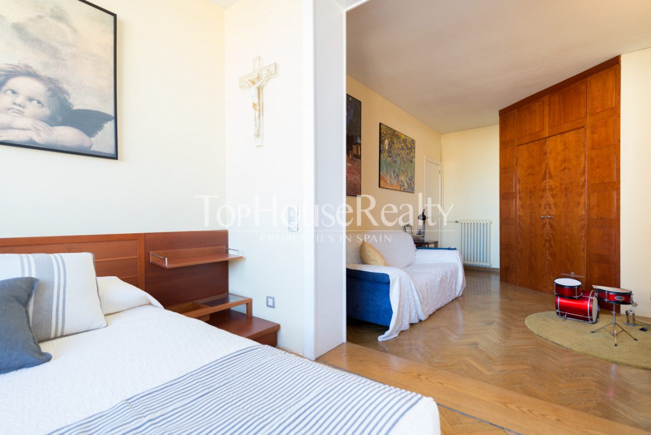 Apartment to renovate in Eixample