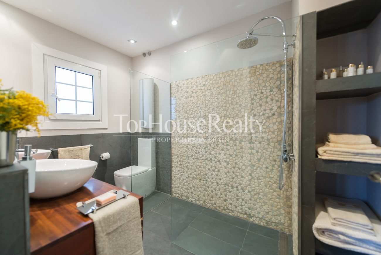 Apartment to renovate in Eixample