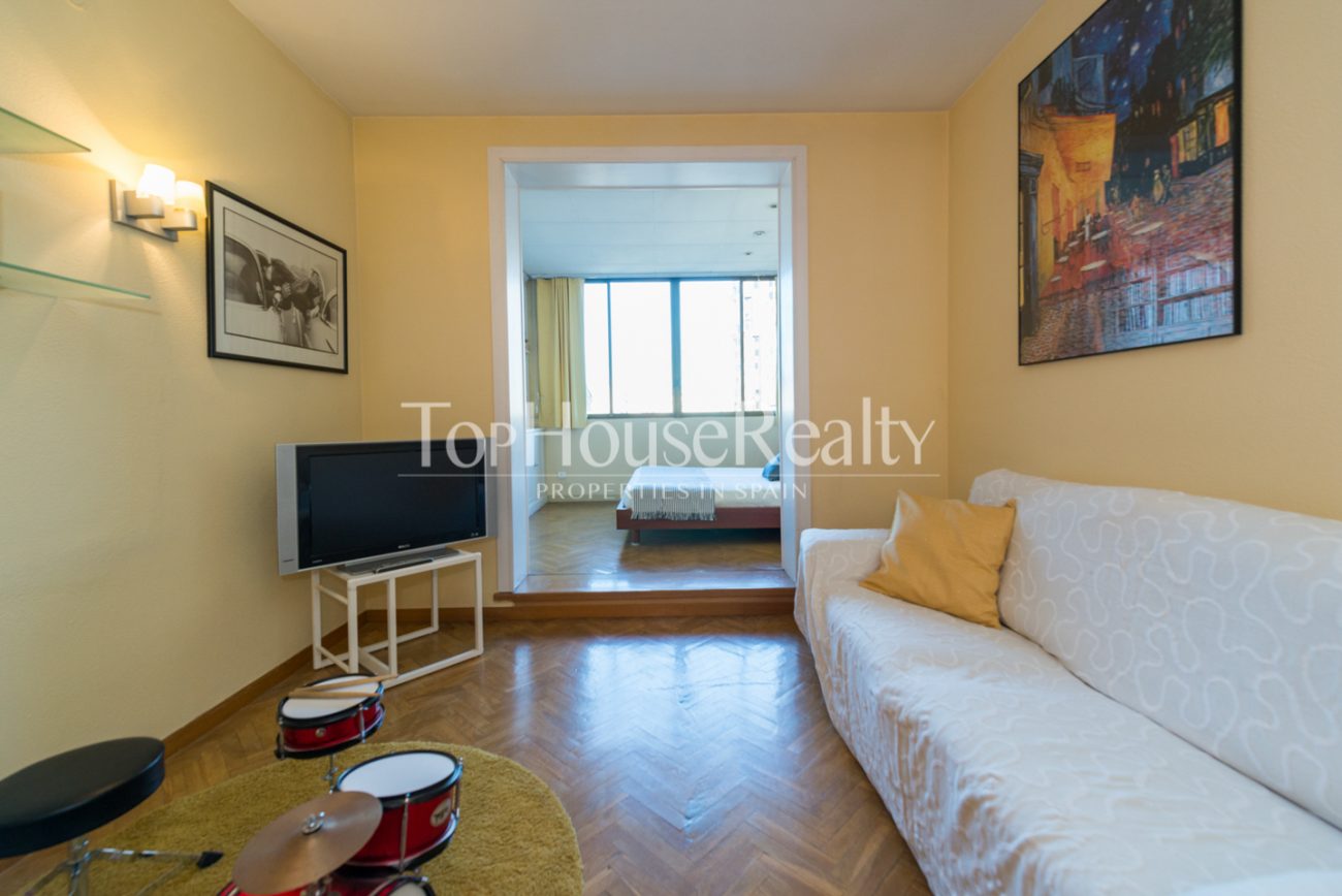 Apartment to renovate in Eixample
