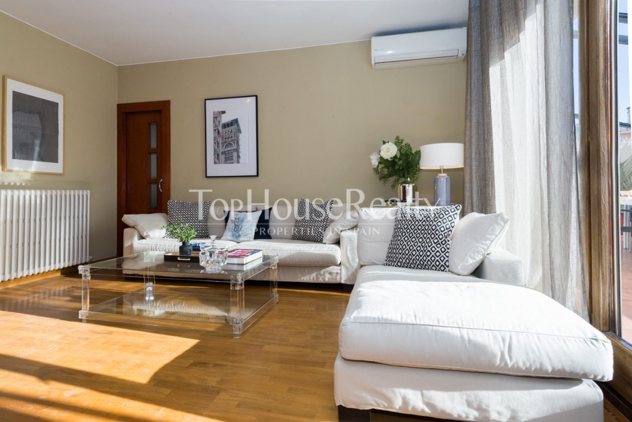 Apartment to renovate in Eixample