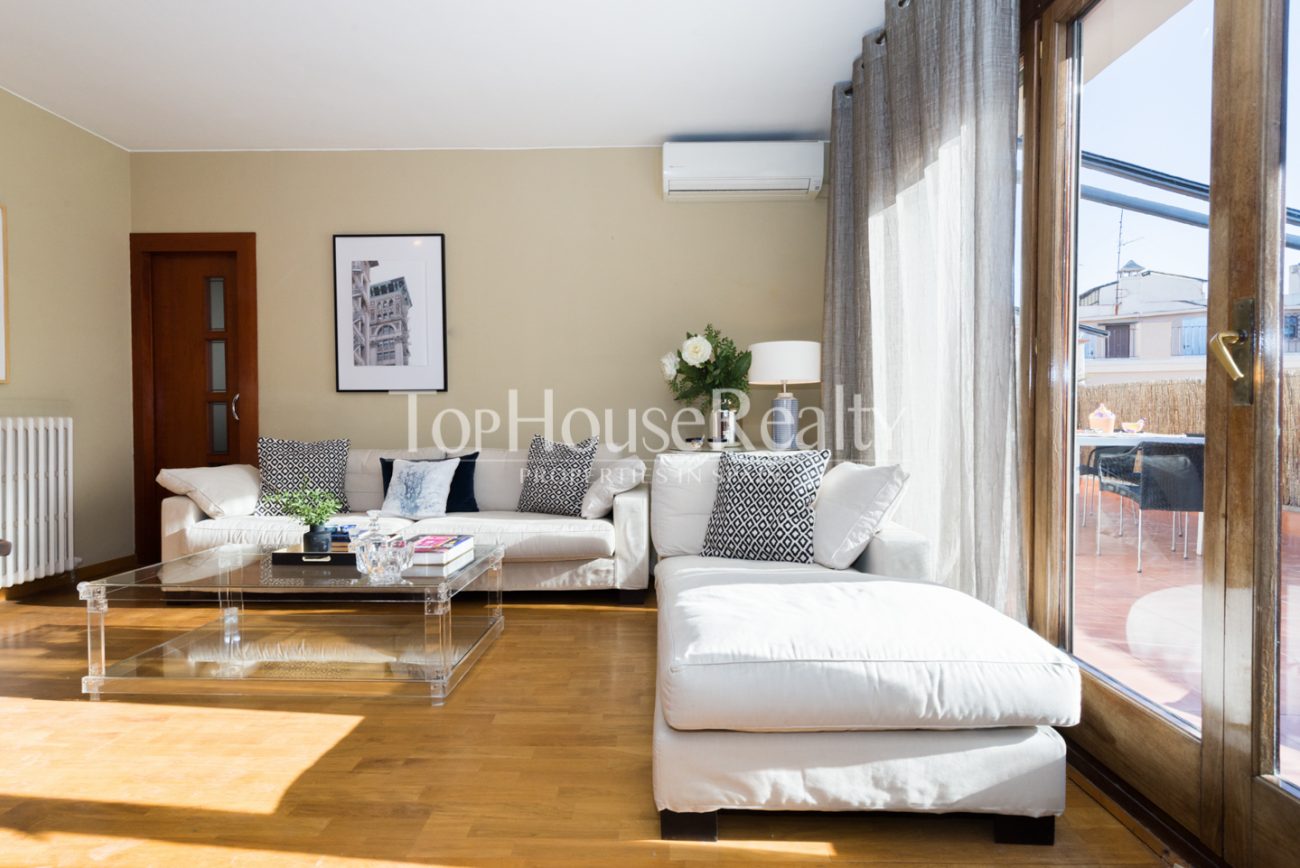 Apartment to renovate in Eixample