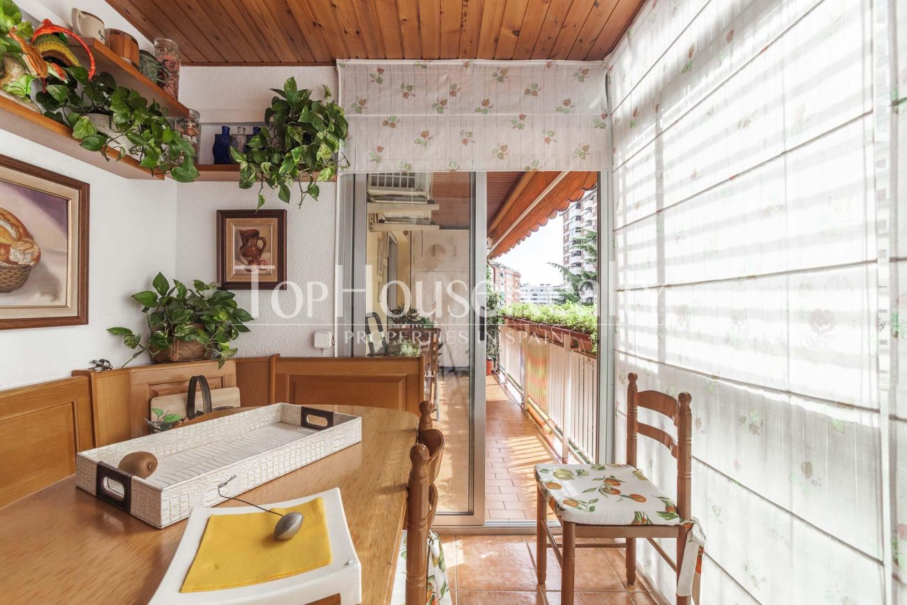 Excellent apartment with community pool
