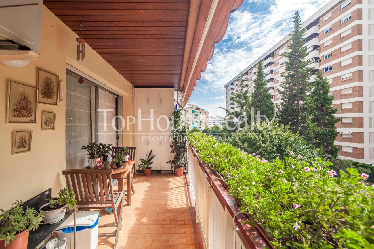 Excellent apartment with community pool