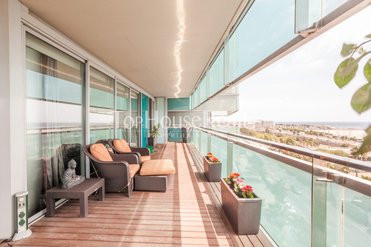 Exclusive flat by the sea