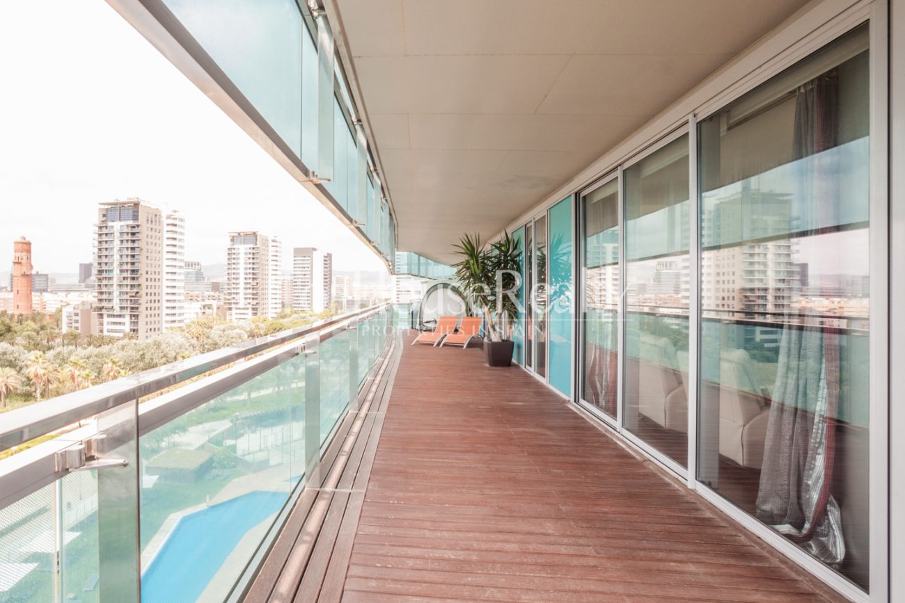 Exclusive flat by the sea