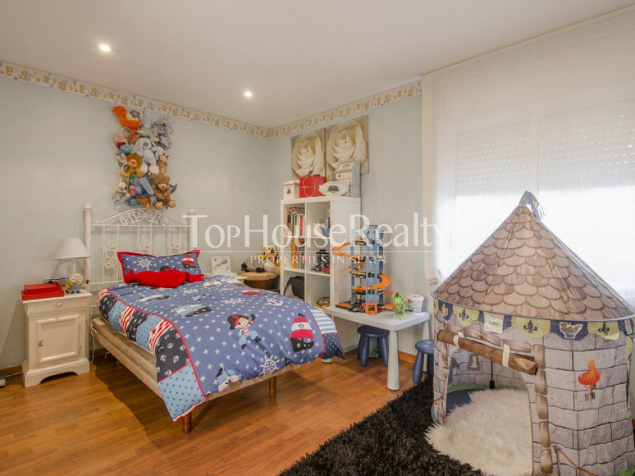 Luxury tower for sale in Sitges