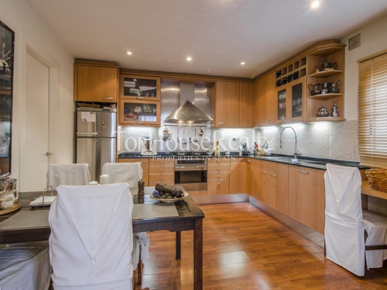 Luxury tower for sale in Sitges