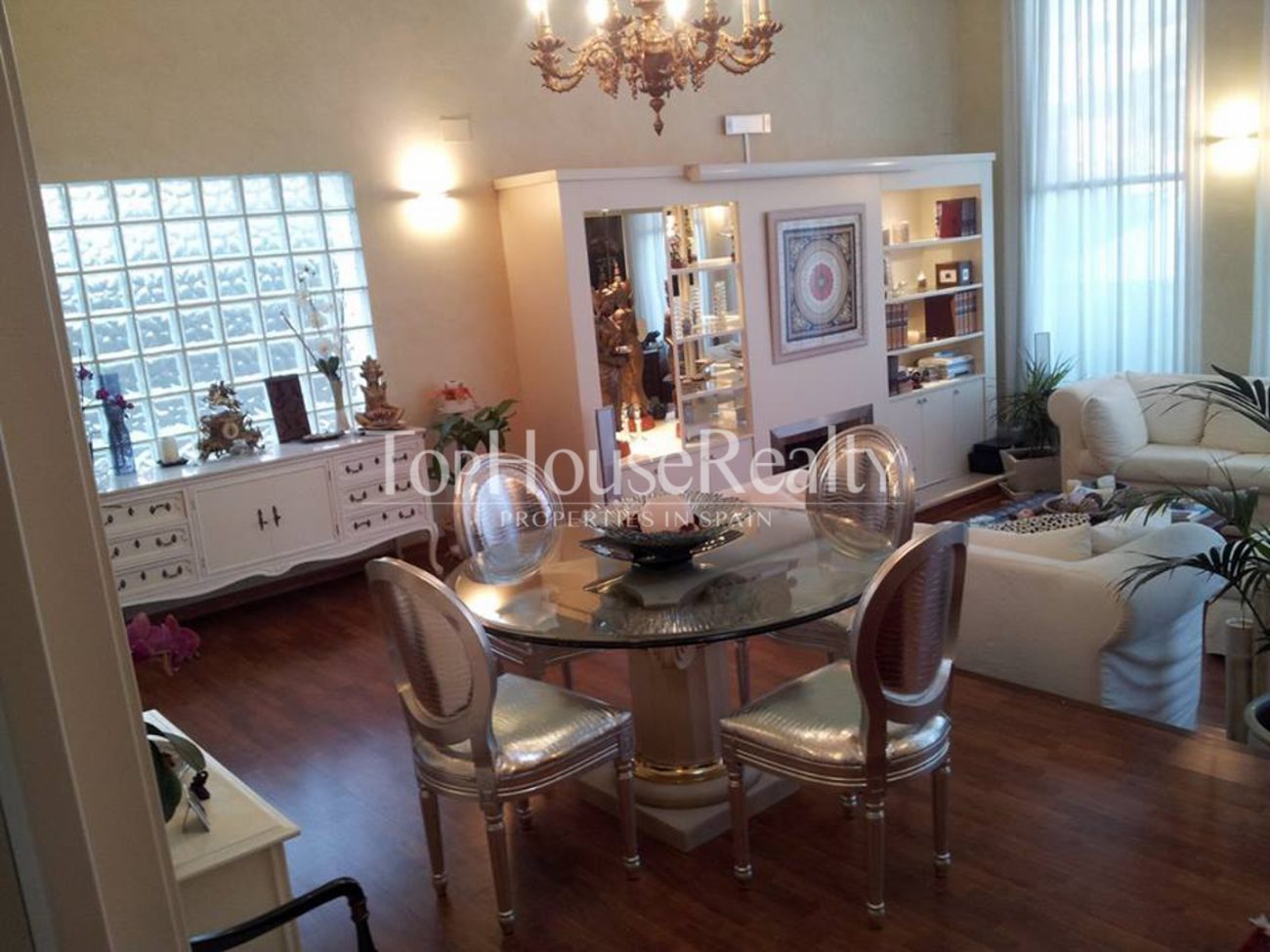 Luxury tower for sale in Sitges