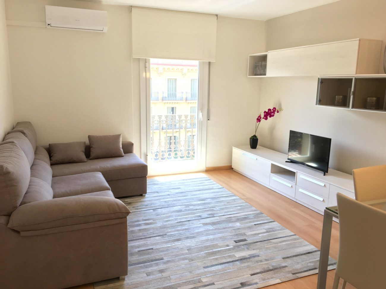 Ideal flat for rent on Aragón Street