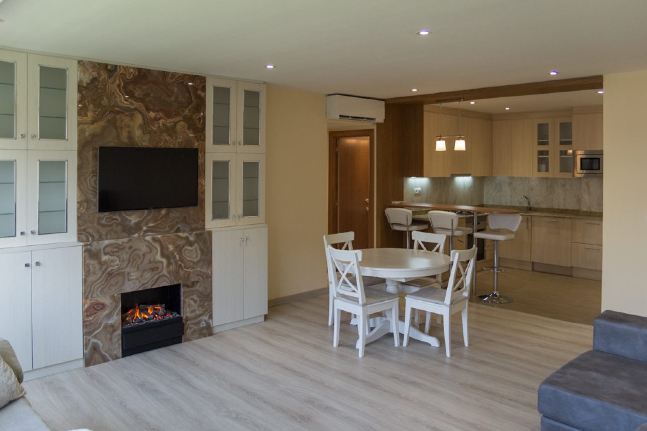 Spacious flat very close to Plaça Catalunya
