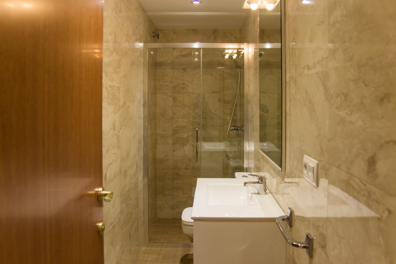 Spacious flat very close to Plaça Catalunya