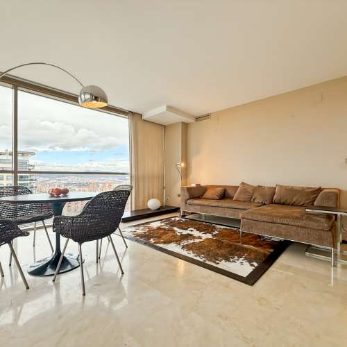 Penthouse for rent in Diagonal Ma, panoramic views, terrace and premium amenities