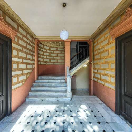 Luxury period property for sale in El Born, Barcelona: prime renovation opportunity on Marquès de l'Argentera