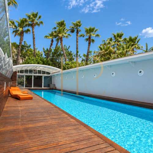 Architect-designed villa with sea views in Can Girona, Sitges