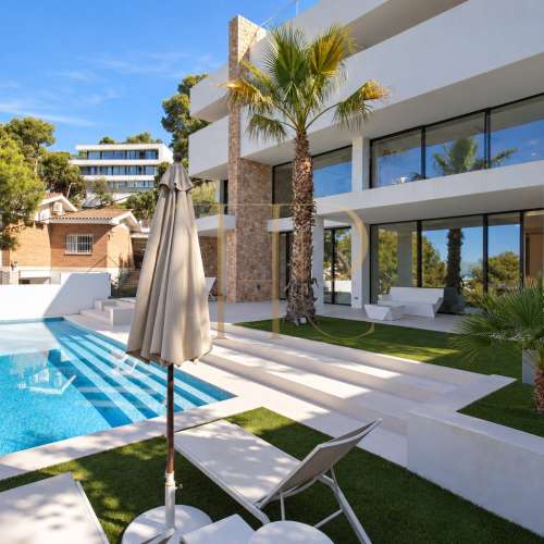 Villa with sea views in Can Vinyes, Castelldefels