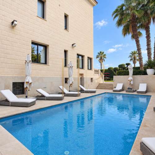 Seafront house for sale in Vinyet, Sitges