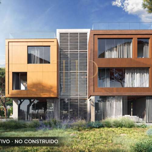 1,040 m² plot near the beach in Castelldefels