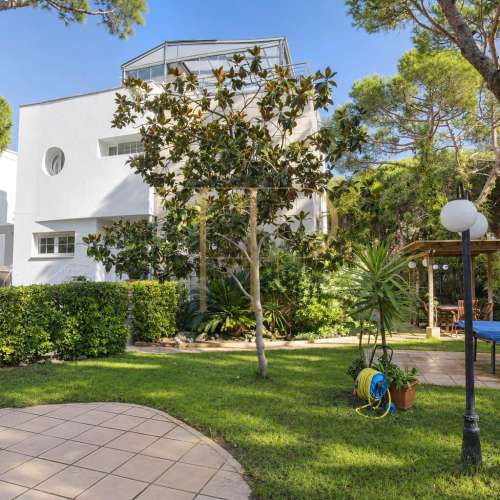 Detached house for sale in Gavà Mar, near the beach