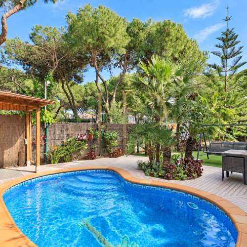 Villa in Gavà Mar — second line to the sea with private garden, pool and privacy