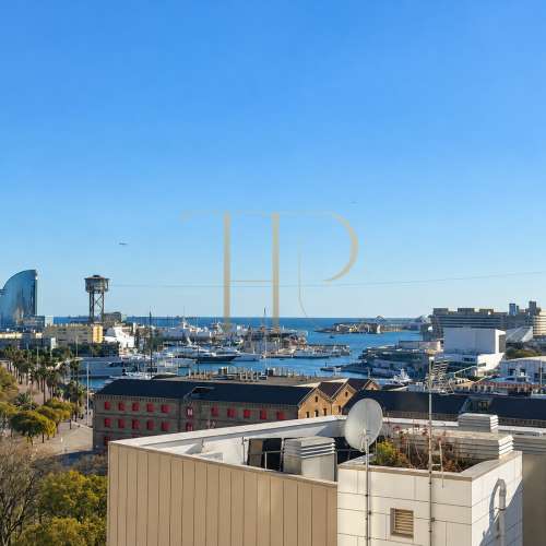 Apartment for sale in Barcelona with Barceloneta and port views