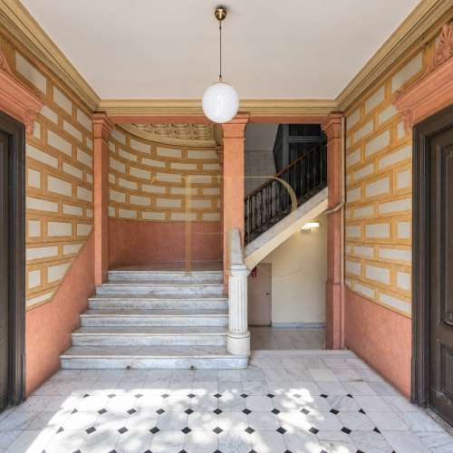 Period apartment for renovation in El Born, Barcelona
