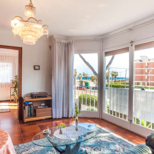 Big apartment in front of the beach in Castelldefels for vacational rental