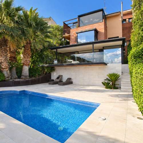 Semi-detached house with sea views for sale in Les Botigues de Sitges