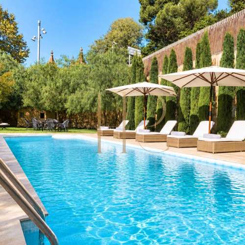 Spectacular completely reformed Masia in Alella
