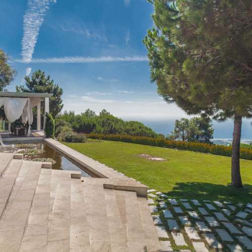 Exceptional  luxury villa at the top of the Supermaresme