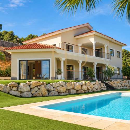 House with pool and annexe in Can Girona, Sitges