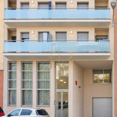 Residential building with eleven homes in Badalona