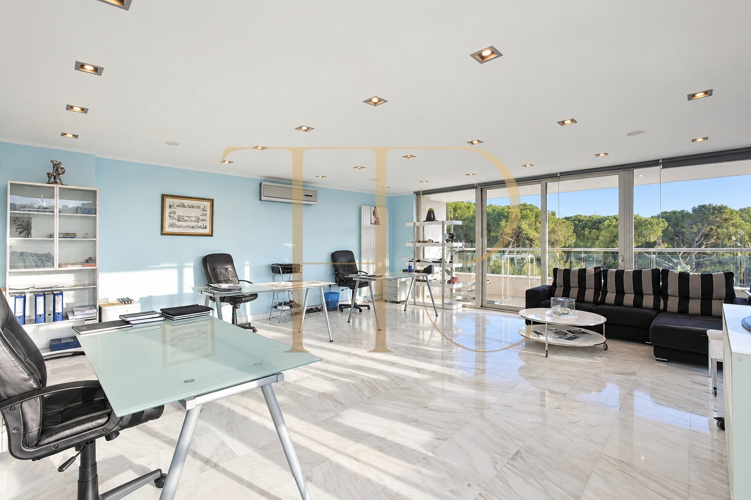 Villa with pool for rent in Castelldefels Playa