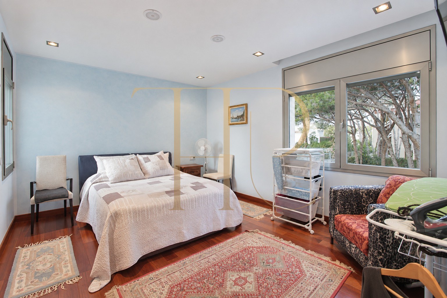 Villa with pool for rent in Castelldefels Playa